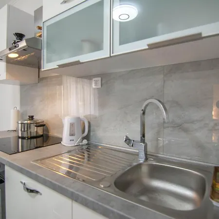 Luce Mala Apartmán Zagvozd