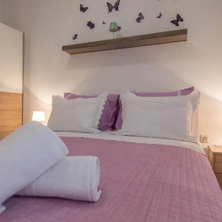 Luce Mala Apartman Zagvozd