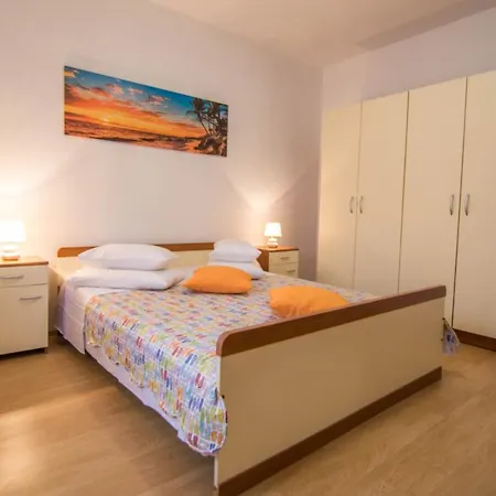 Luce Mala Apartament Zagvozd