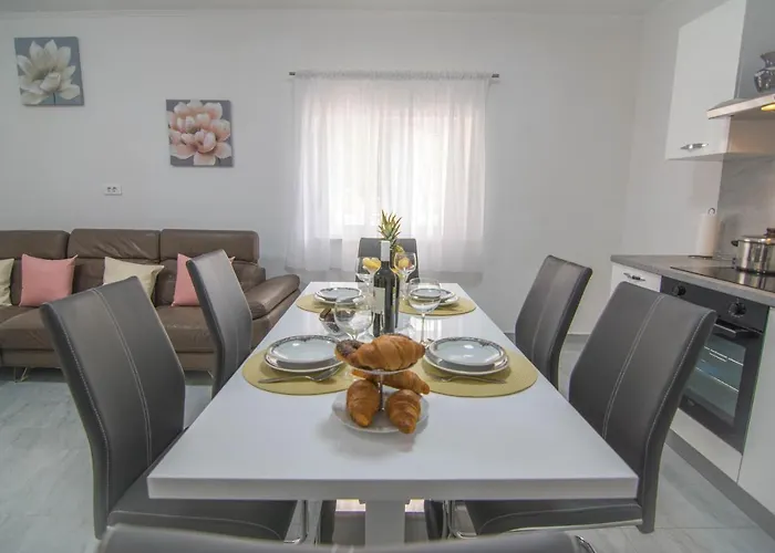 Luce Mala Apartamento